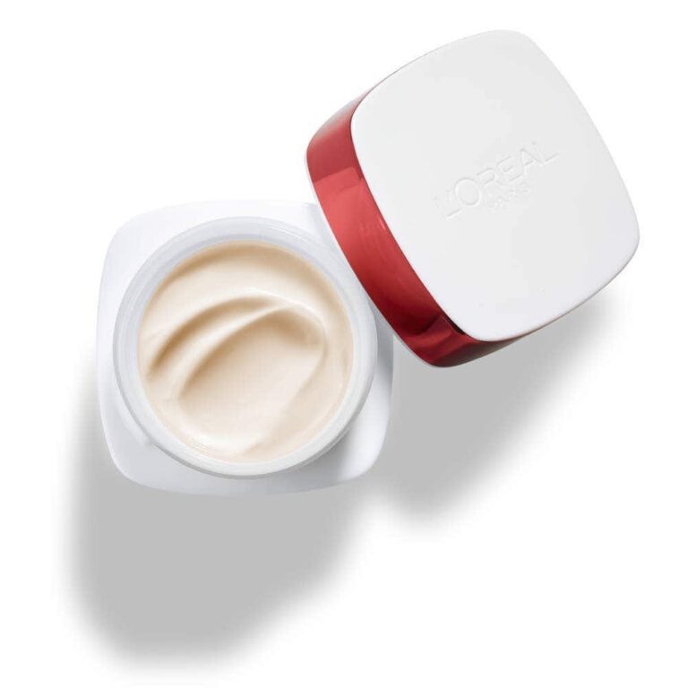 Loreal Cream Revitalift Day 50 ml - Image 2