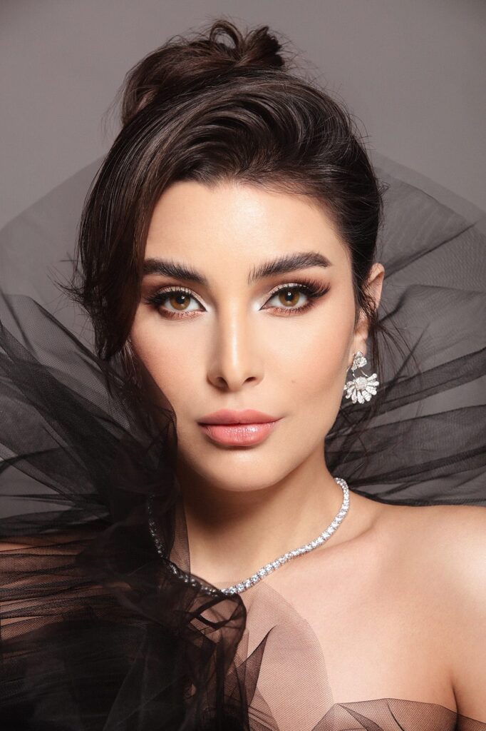 Diva Contact Lenses Lamir - Beauty That Inspires Confidence - Image 2
