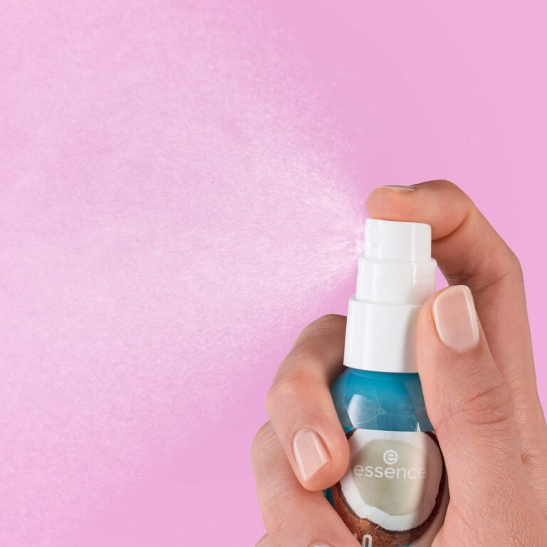 Essence Hello, Good Stuff! 48h Hydro Fixing Spray - Image 5