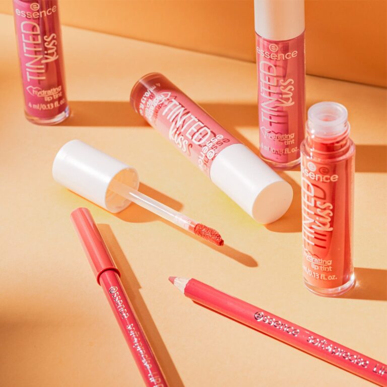 Essence Tinted Kiss Hydrating Lip Tint 107 - Image 4