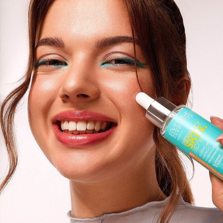 Eveline Perfect Skin Acne Night Exfoliating Serum 5% 30ml - Image 3