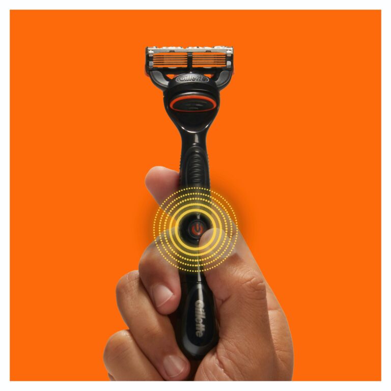 Gillette Fusion5 Power Refill Blades 8 Pcs - Image 5