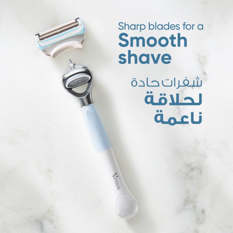 Gillette Venus Skin Care Women's Razor + 2 Razor Blade Refill with Precision Trimmer - Image 2