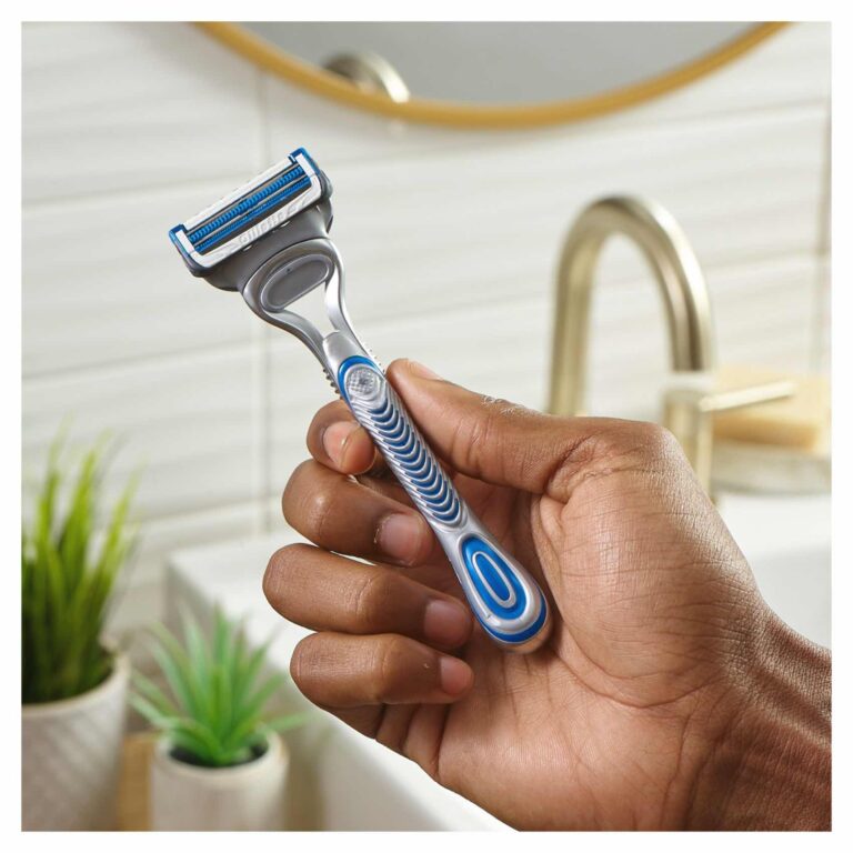 Gillette SkinGuard Sensitive Blades Refill 4 pcs - Image 5