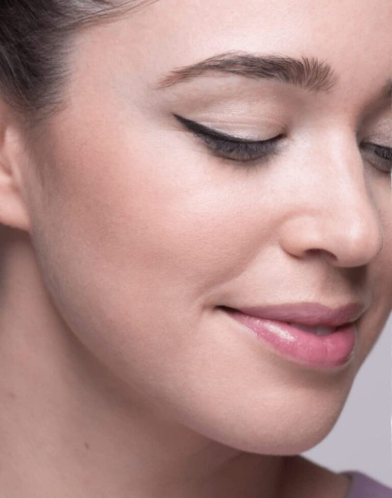 ⁦ايسنس كحل سائل ضد الماء: كحل عيون سائل مقاوم للماء، دقيق وسهل الاستخدام⁩ - الصورة ⁦4⁩