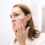 ⁦يوريج بارييسون SPF50+ سائل مضاد للبقع البنية 40 مل⁩ - الصورة ⁦3⁩